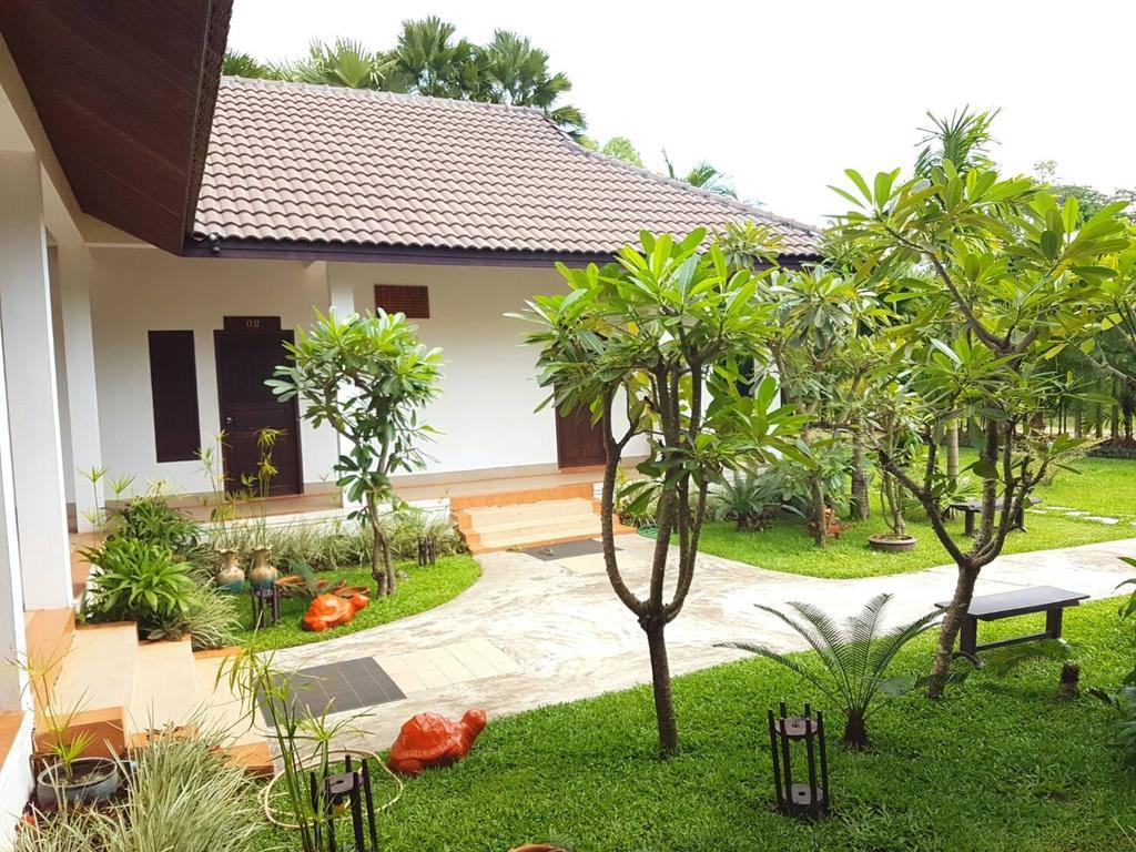Villa Thakhek Εξωτερικό φωτογραφία