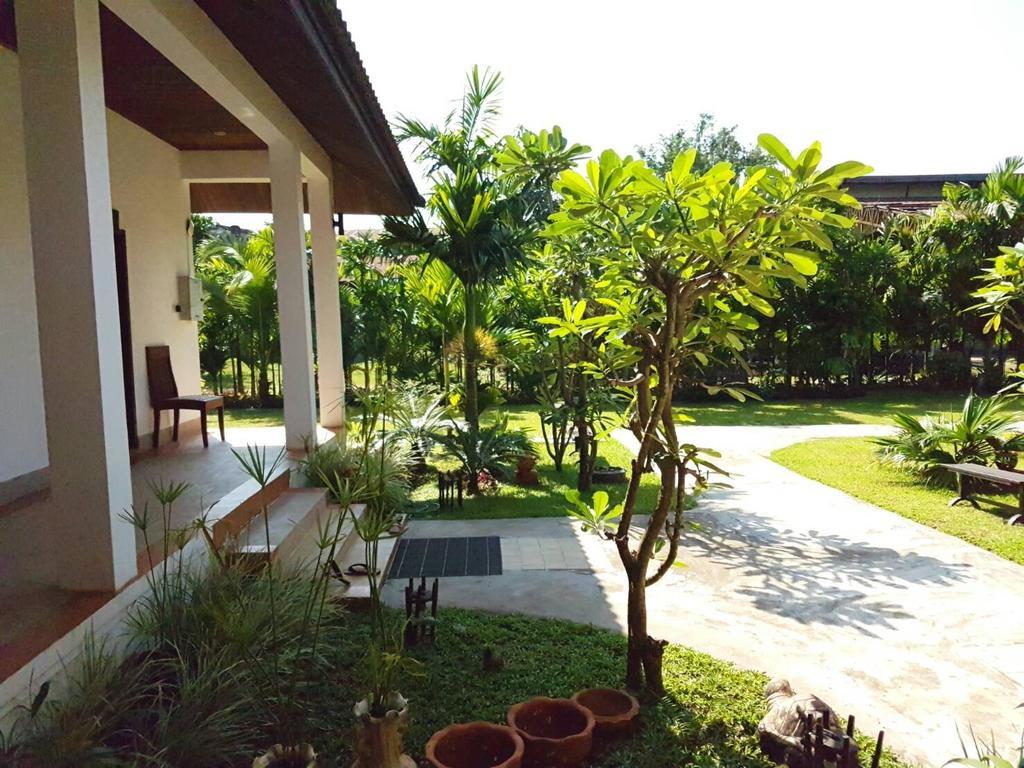 Villa Thakhek Εξωτερικό φωτογραφία