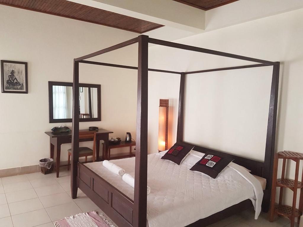 Villa Thakhek Εξωτερικό φωτογραφία