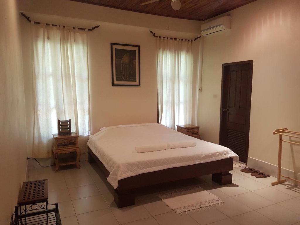 Villa Thakhek Εξωτερικό φωτογραφία