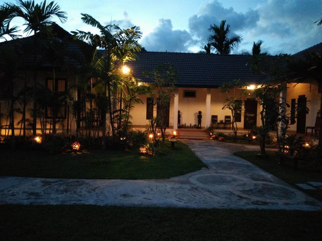 Villa Thakhek Εξωτερικό φωτογραφία