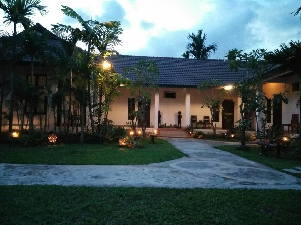 Villa Thakhek Εξωτερικό φωτογραφία